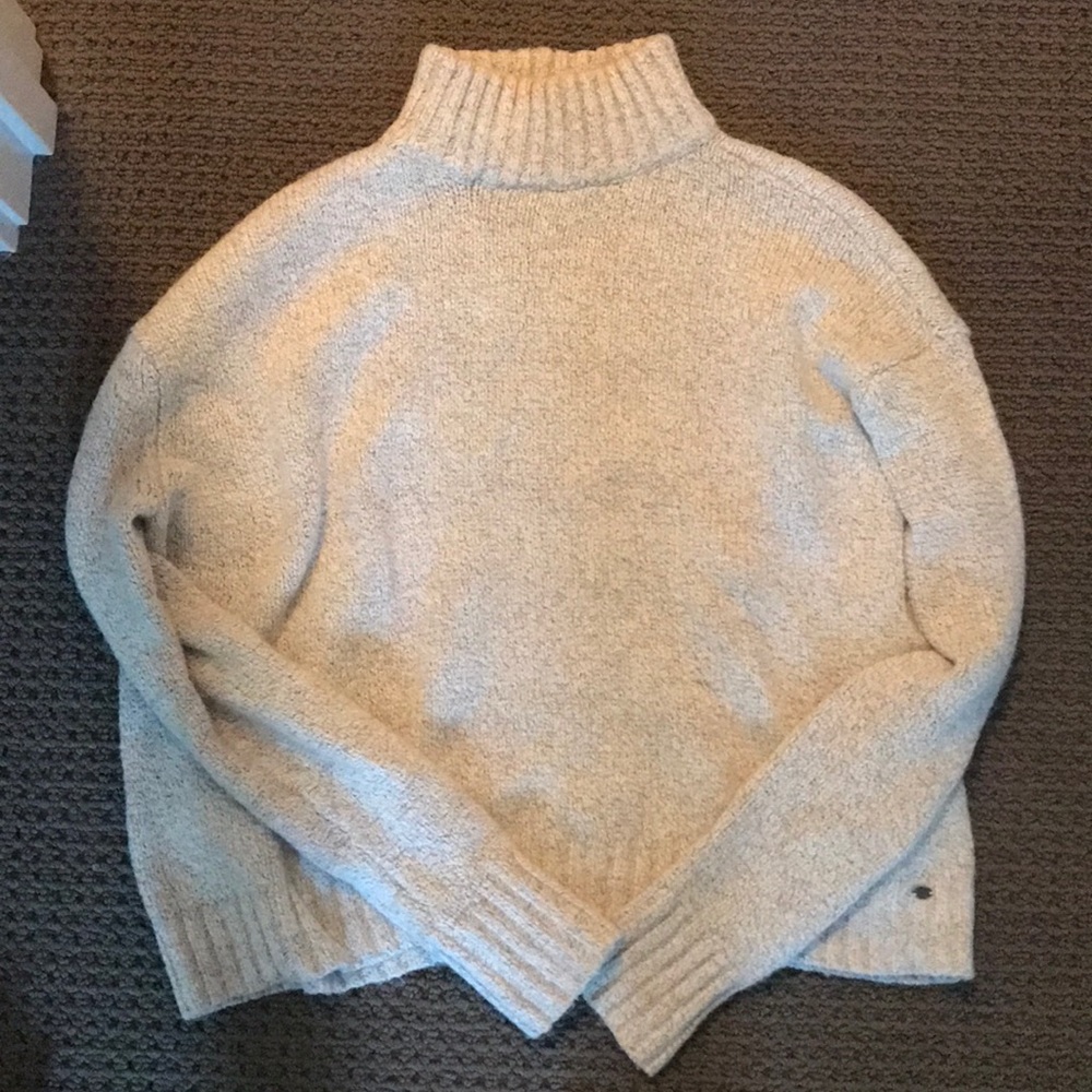 American eagle cropped turtle neck